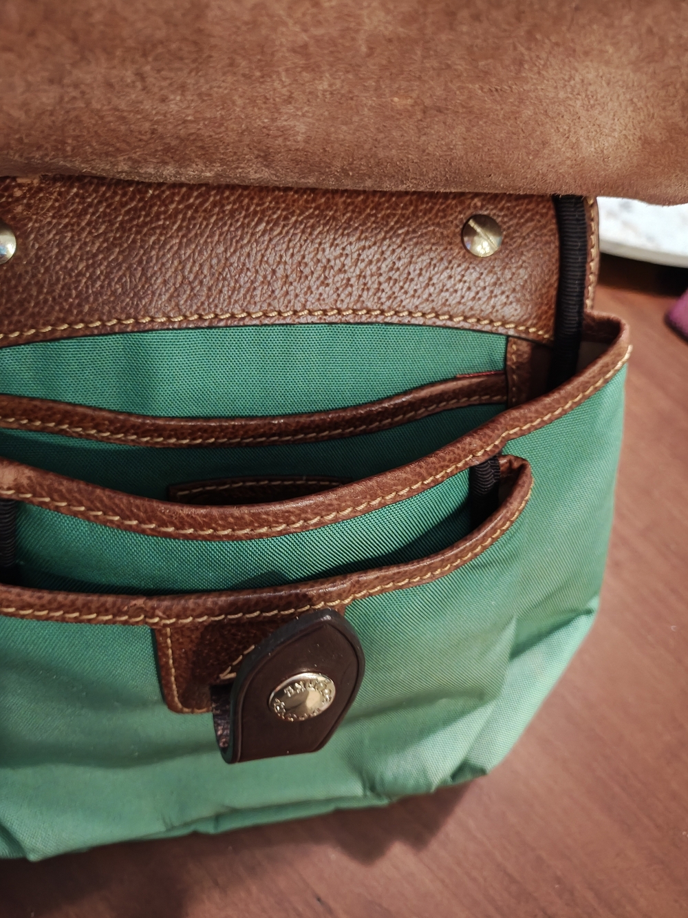Dooney & Bourke Cross Body - Picture 4 of 4